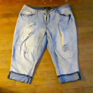 Ashley Stewart Size 16 Ripped Capris Jeans